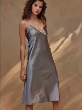 Silky Satin Midi Olive
